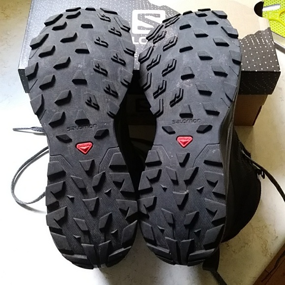 Salomon Gortex Outbound women's hiking boots. Size 8 - Picture 4 of 8